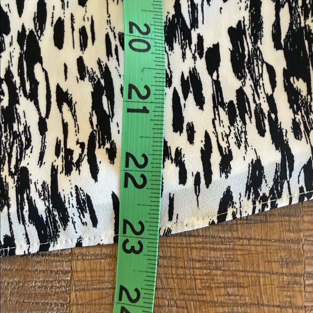 Nine West Black and White Printed Sleeveless Tank Size XS - Picture 8 of 11